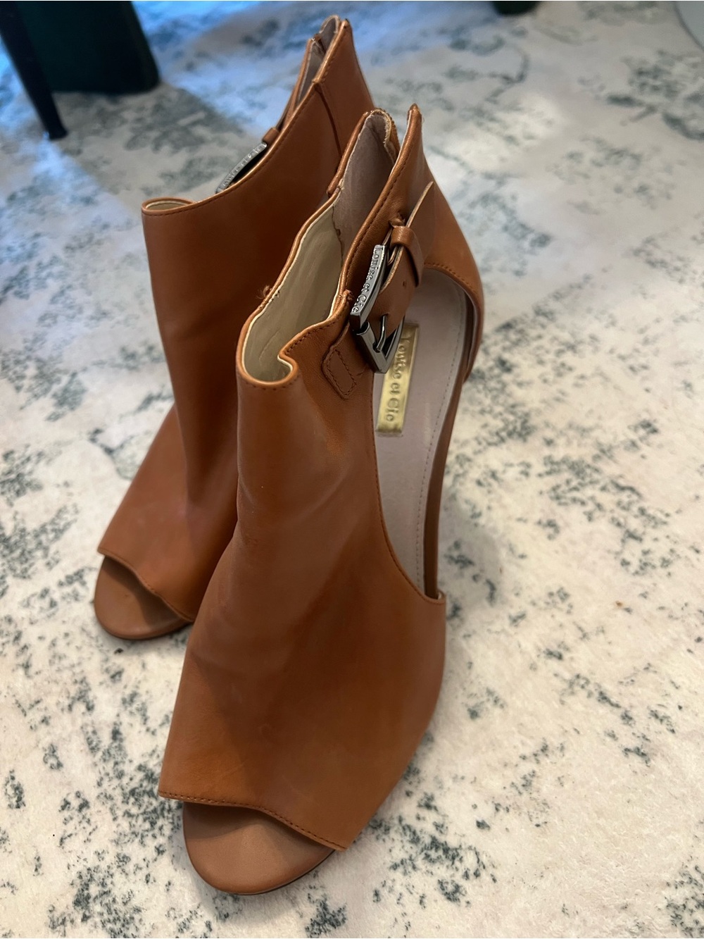 Louise et Cie Women’s Tan Peep-Toe High Heel Booties Size 9.5 / 39.5